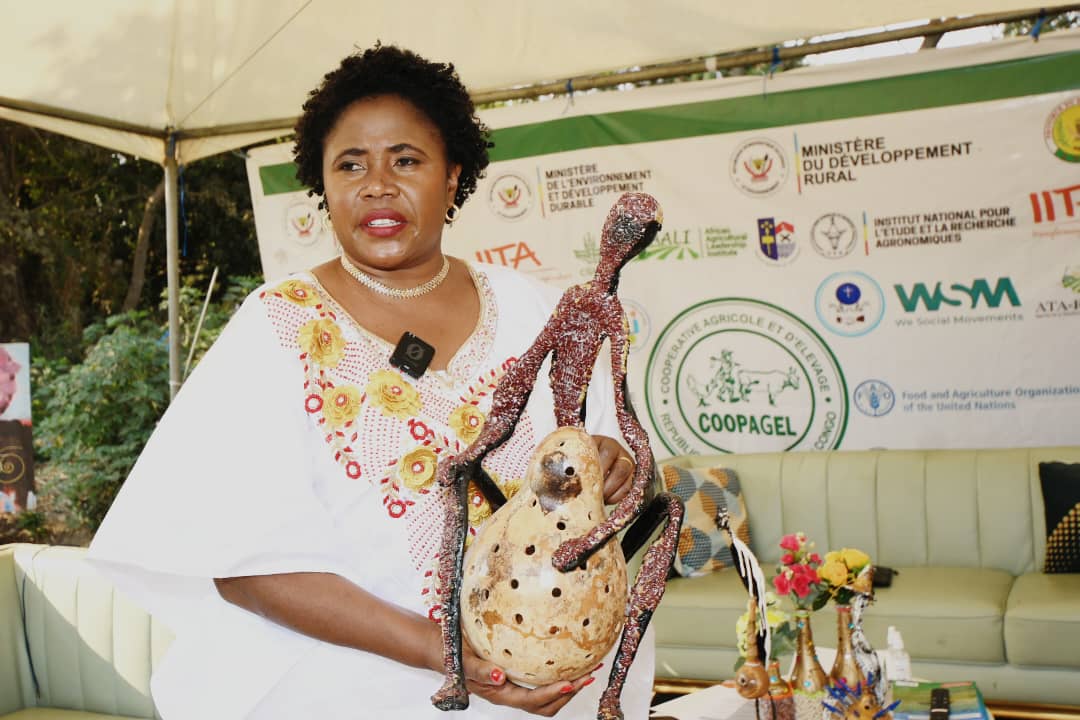 Les femmes en première ligne